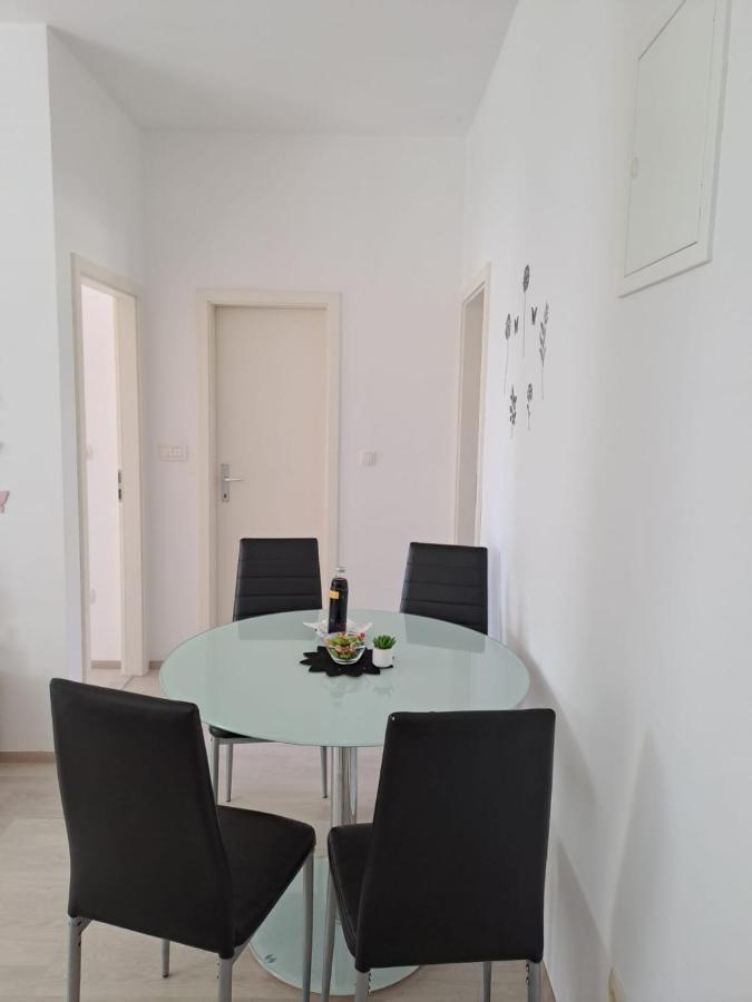 Apartman Tanja Leilighet Bilice Eksteriør bilde